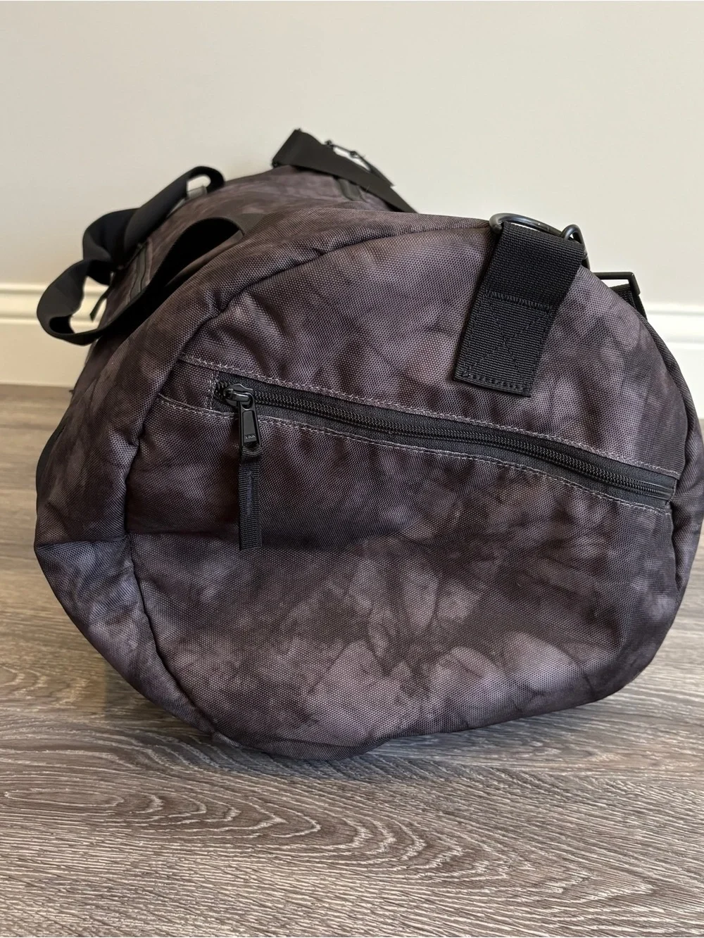 Burton spacious duffel